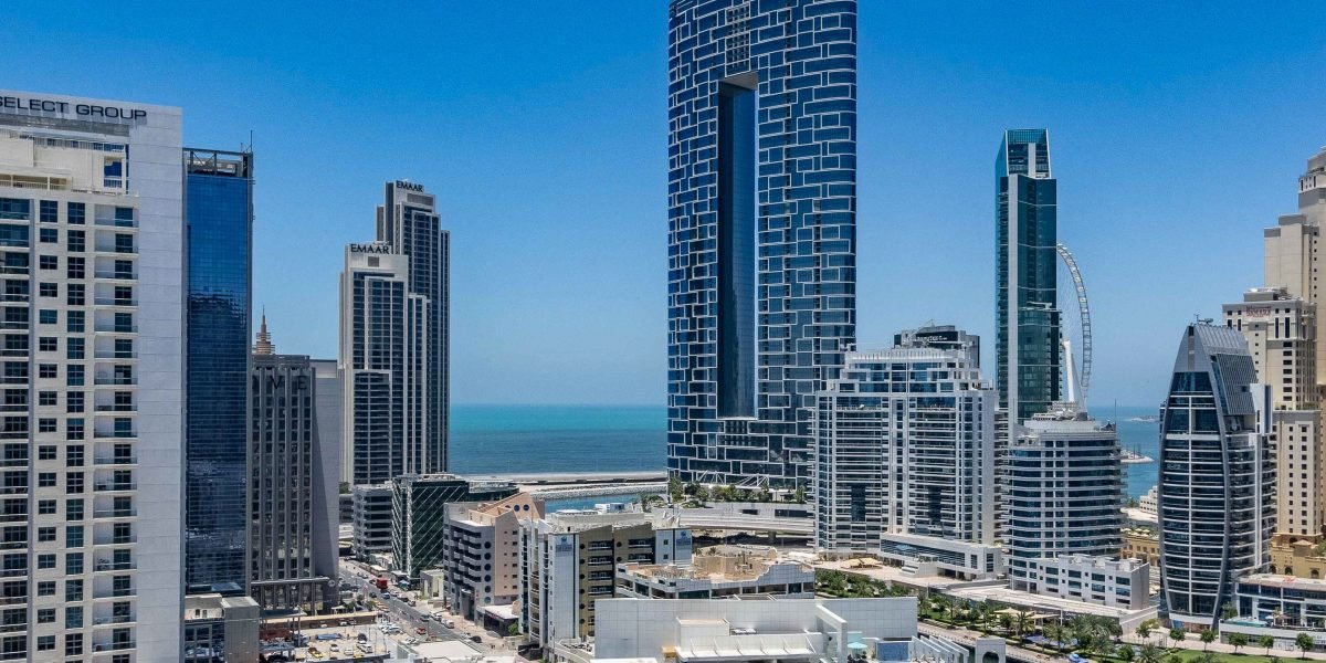 Properties for Sale in Downtown Dubai vs Dubai Marina 2026 Returns and Lifestyle Compared