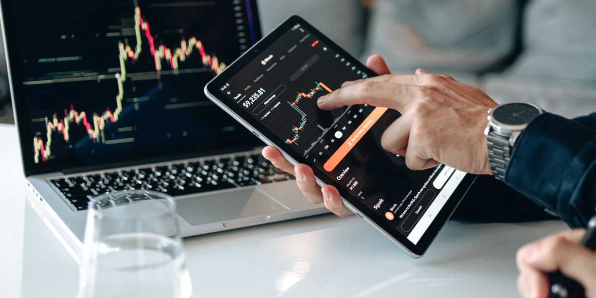 Unlock Dubai Real Estate Profits with Transaction Data